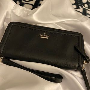 Kate Spade double zip wristlet (Jeanne style)